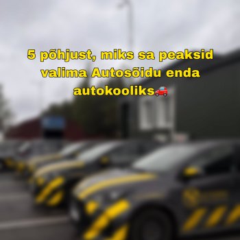 Autosõidu õppeautod parklas
